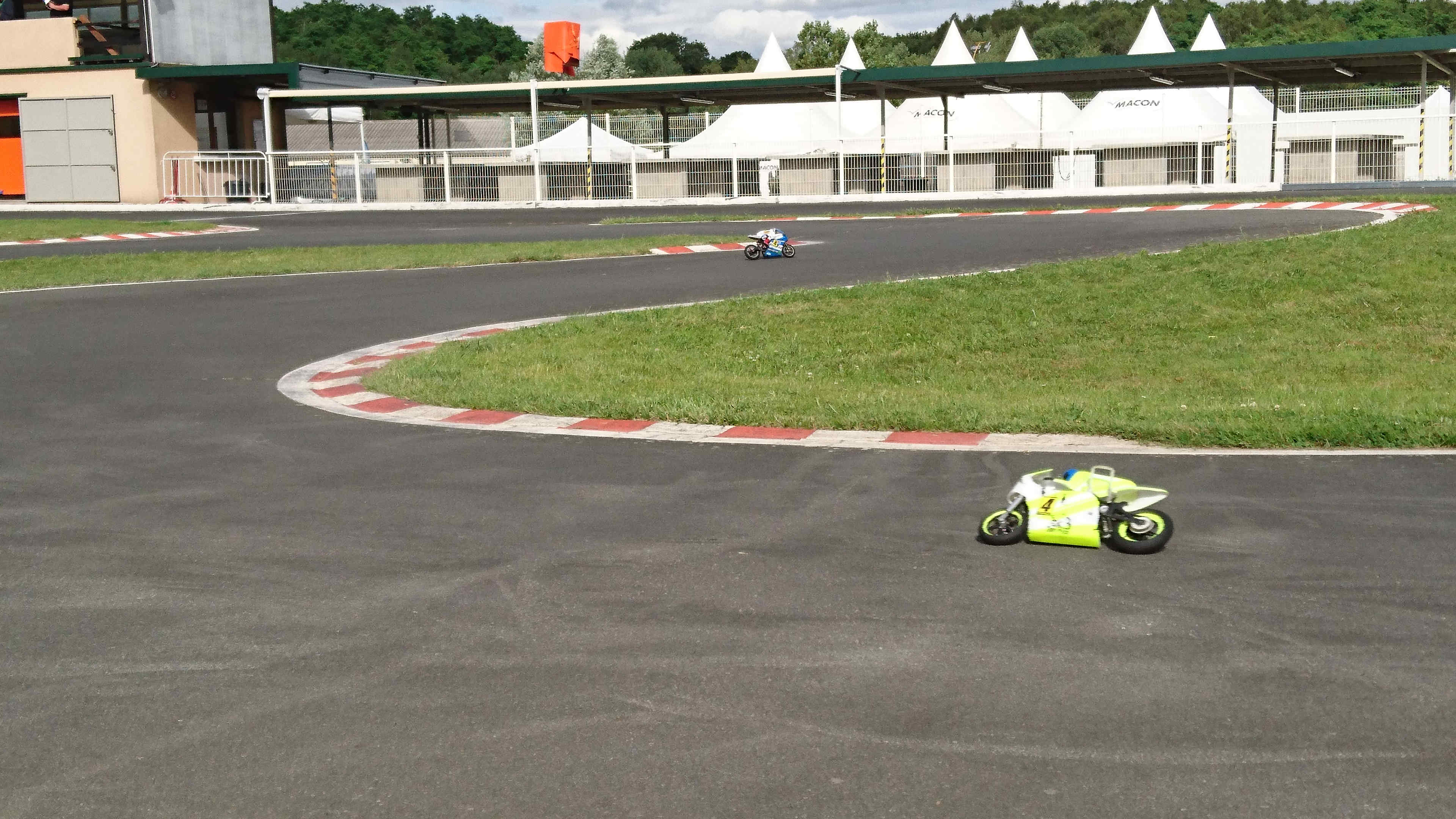 4 éme Manche du Championnat de France 1/5  Moto  1-2-3 Juillet 2016 