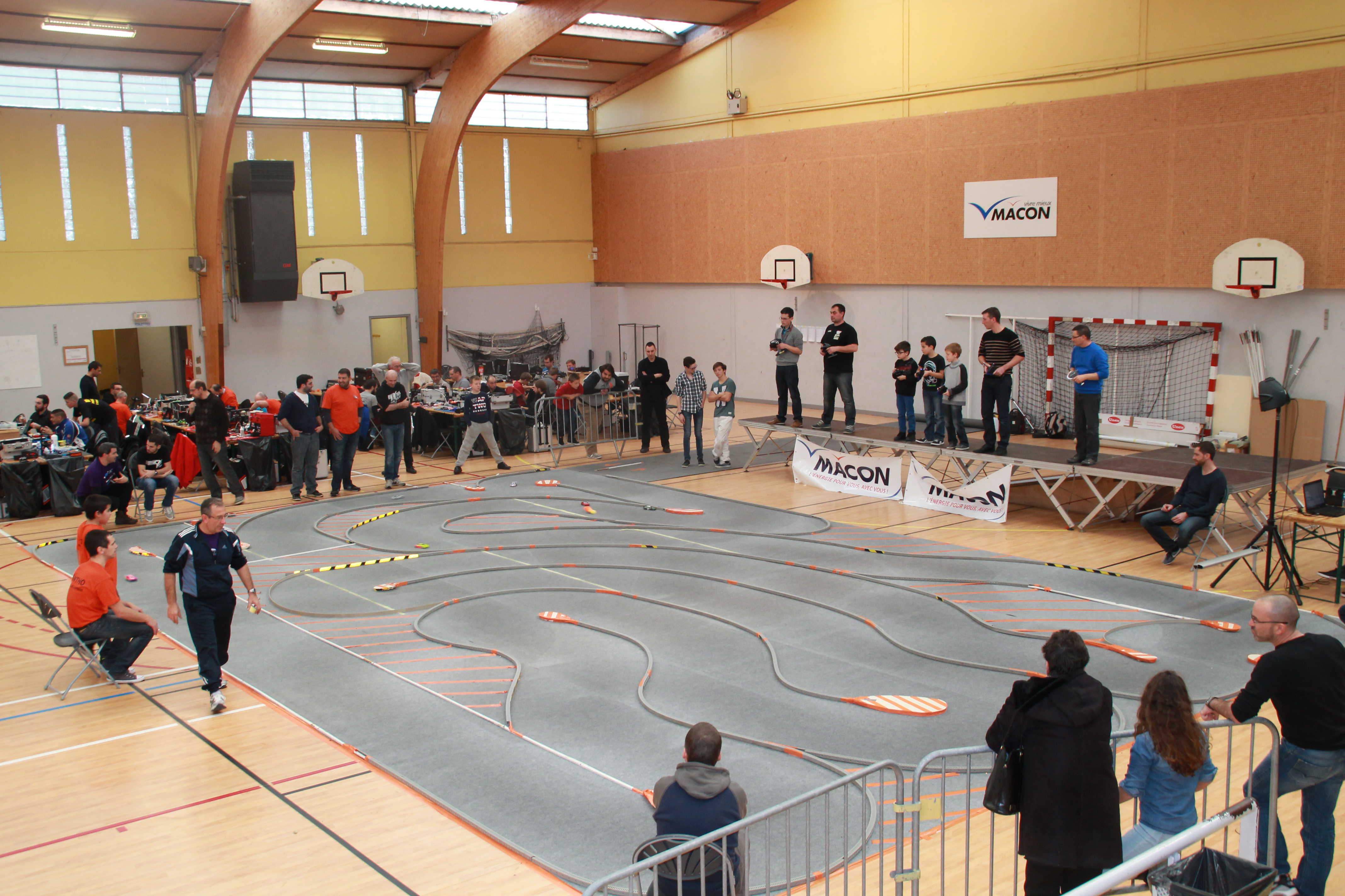 2 éme Manche du Trophée des Bouchons Mini-Z 6 Décembre 2015