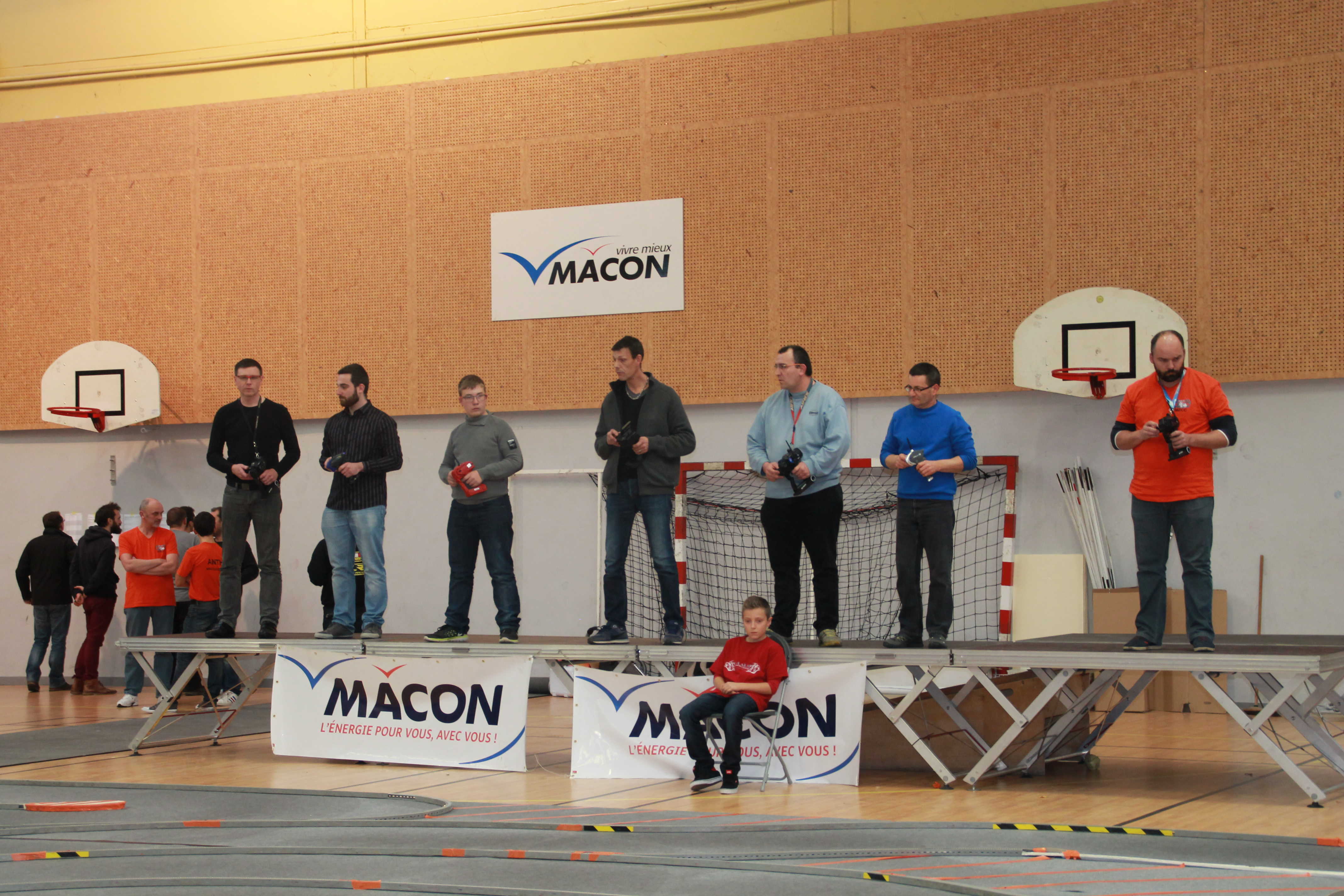 2 éme Manche du Trophée des Bouchons Mini-Z 6 Décembre 2015