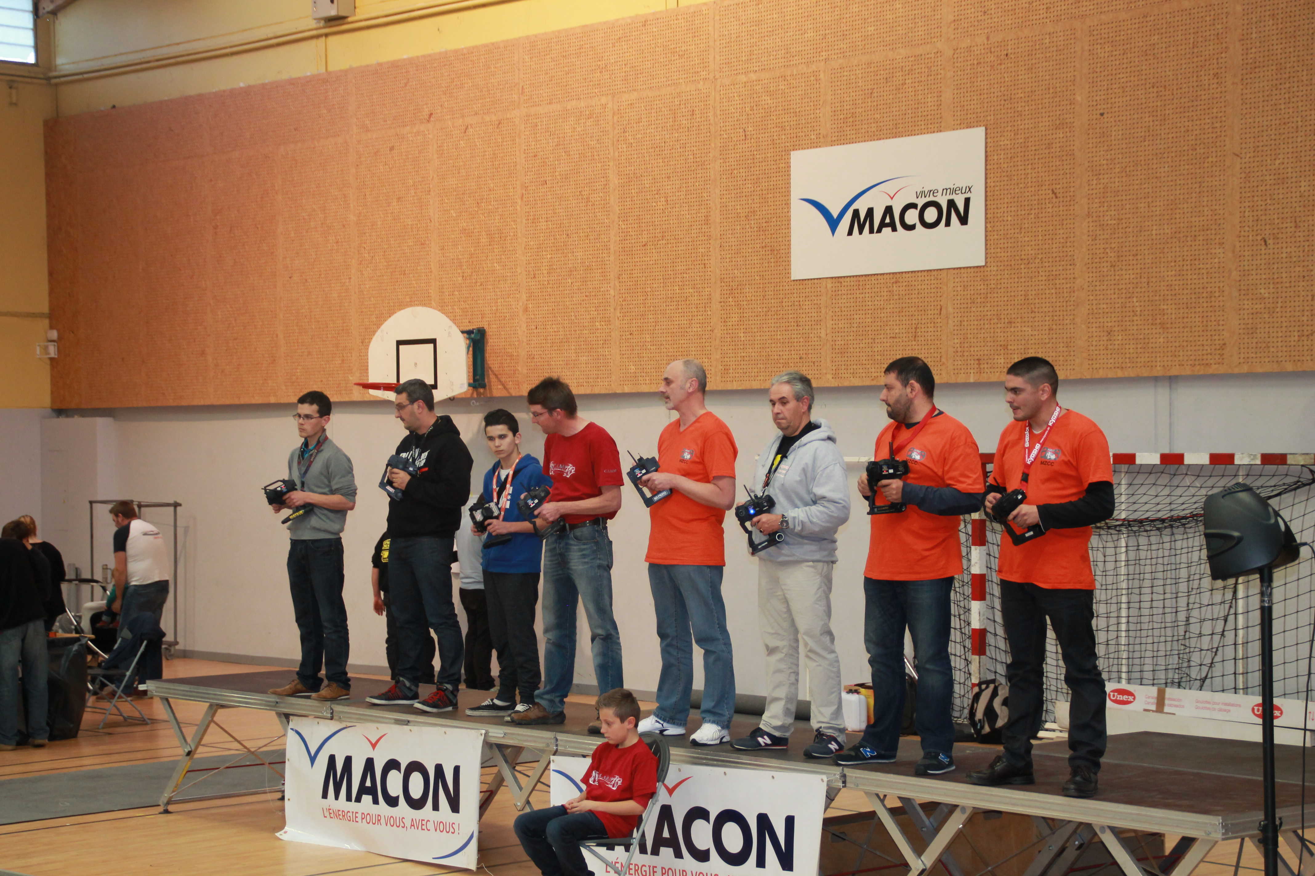 2 éme Manche du Trophée des Bouchons Mini-Z 6 Décembre 2015