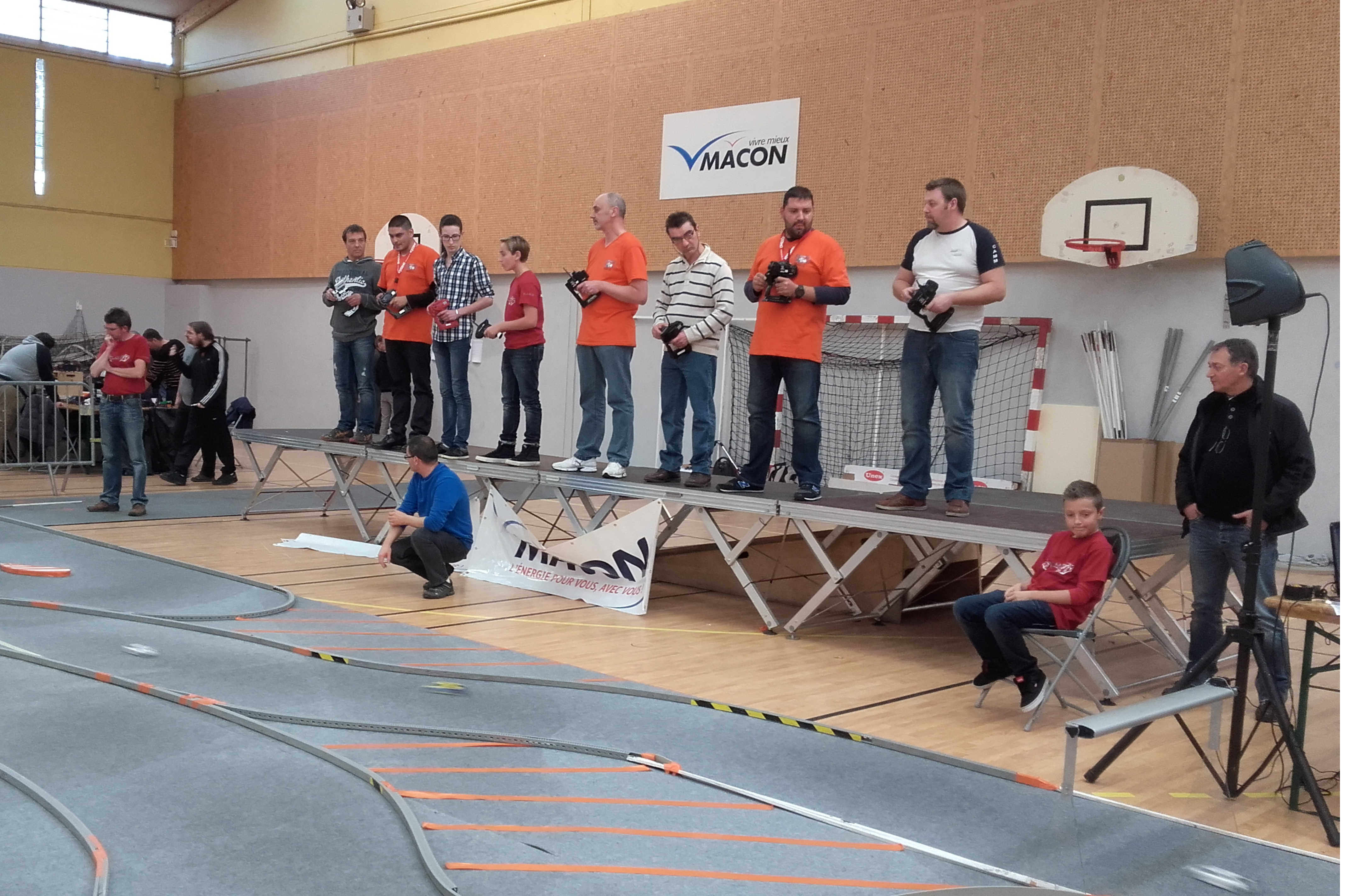 2 éme Manche du Trophée des Bouchons Mini-Z 6 Décembre 2015