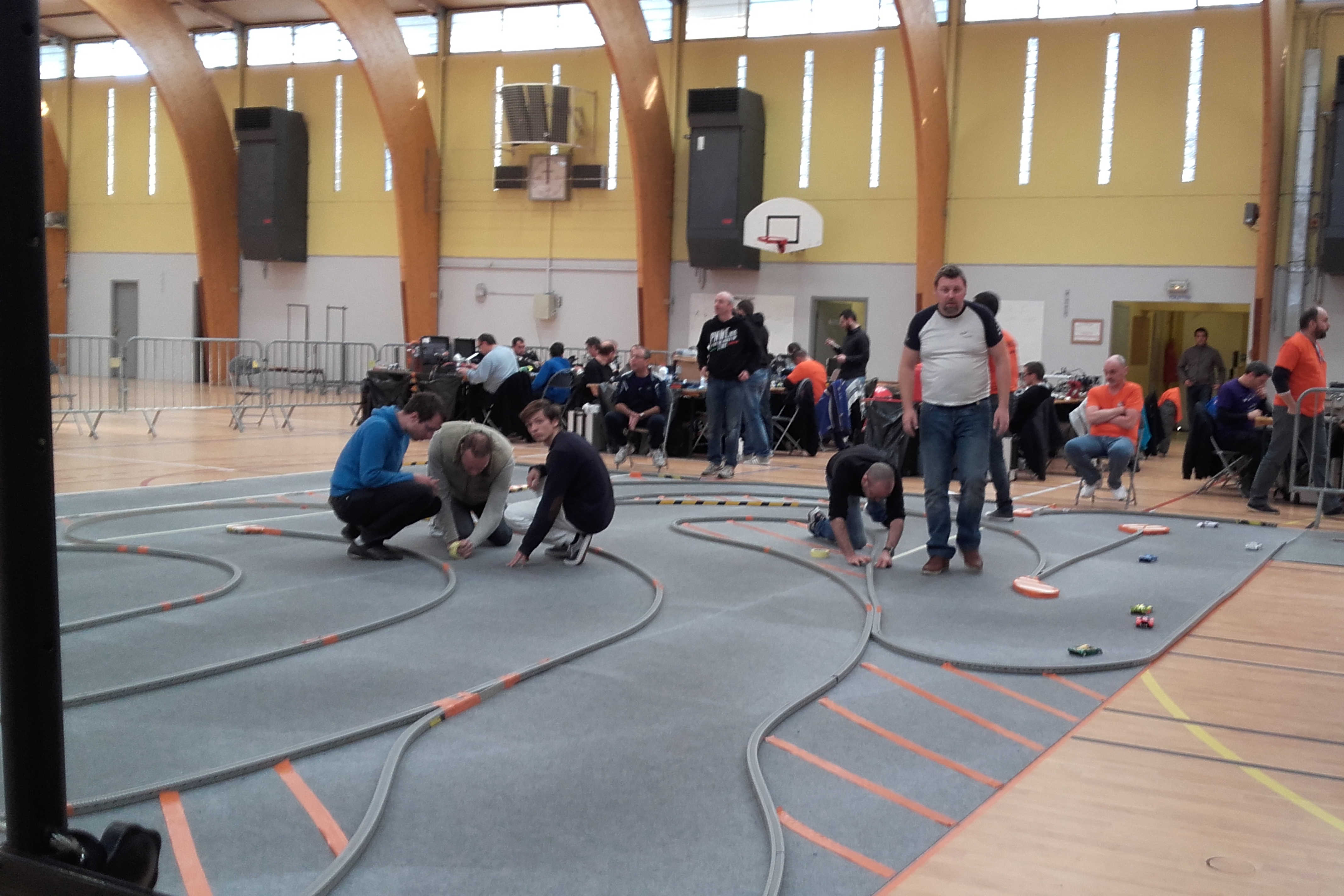 2 éme Manche du Trophée des Bouchons Mini-Z 6 Décembre 2015